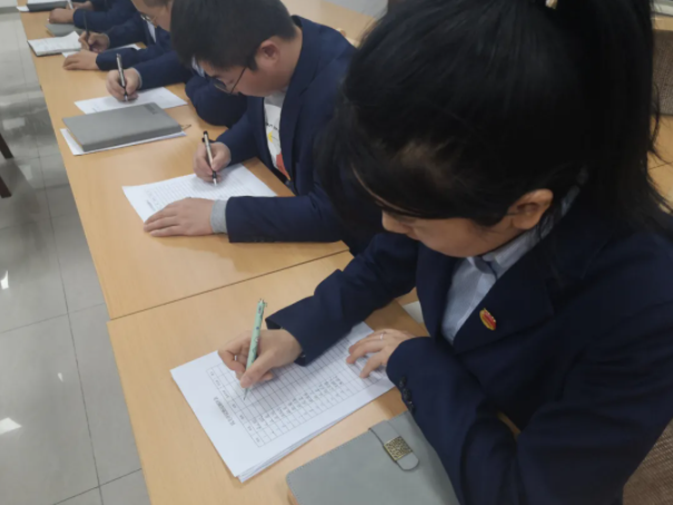 FUN88乐天使团委召开2021年度专题组织生活会(图4)