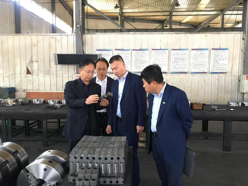 FUN88乐天使赴荣康实业公司进行考察交流(图2)