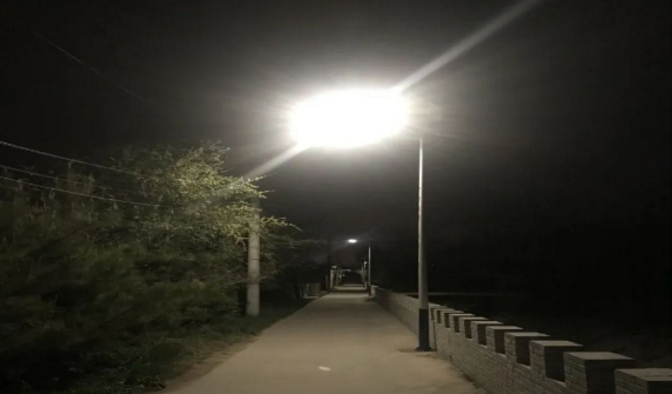 筑起安全墙 照亮乡村路——FUN88乐天使鼎力支持包抓共建村社文明创建工作(图3)