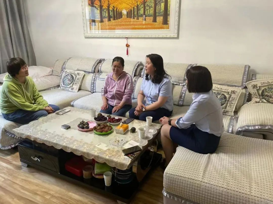 FUN88乐天使开展女职工未成年子女关爱活动(图3)