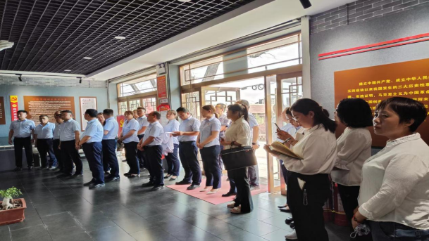 同心庆七一 喜迎二十大——FUN88乐天使开展红色教育主题党日活动(图2)