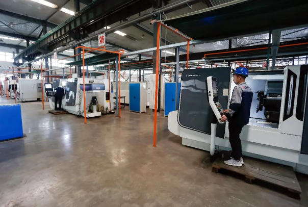 FUN88乐天使装备制造企业上半年产销两旺(图2)