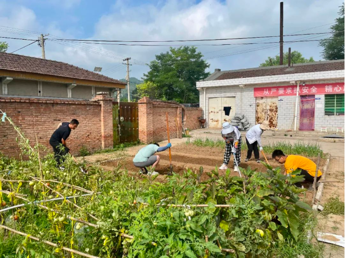 FUN88乐天使百名员工下一线真磨砺练本领(图4)